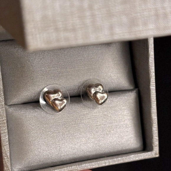 Juicy Couture Heart stud earrings - Picture 3 of 4